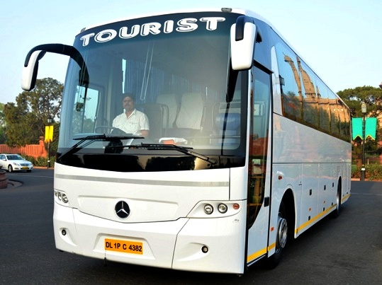 Mercedes volvo bus delhi jaipur #1