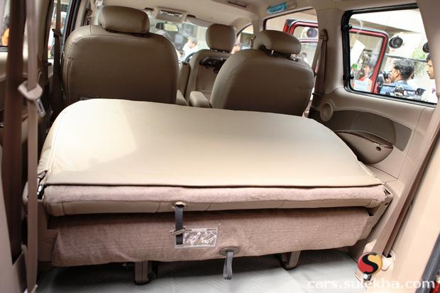 Mahindra Xylo 6 Seater Van Rental India Passenger Van Hire